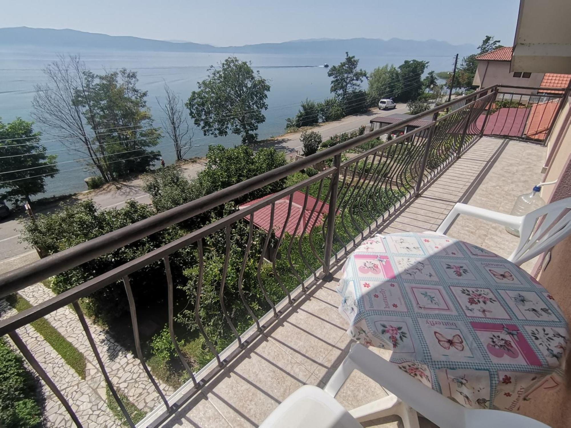 Guesthouse Zimovski Pestani Luaran gambar